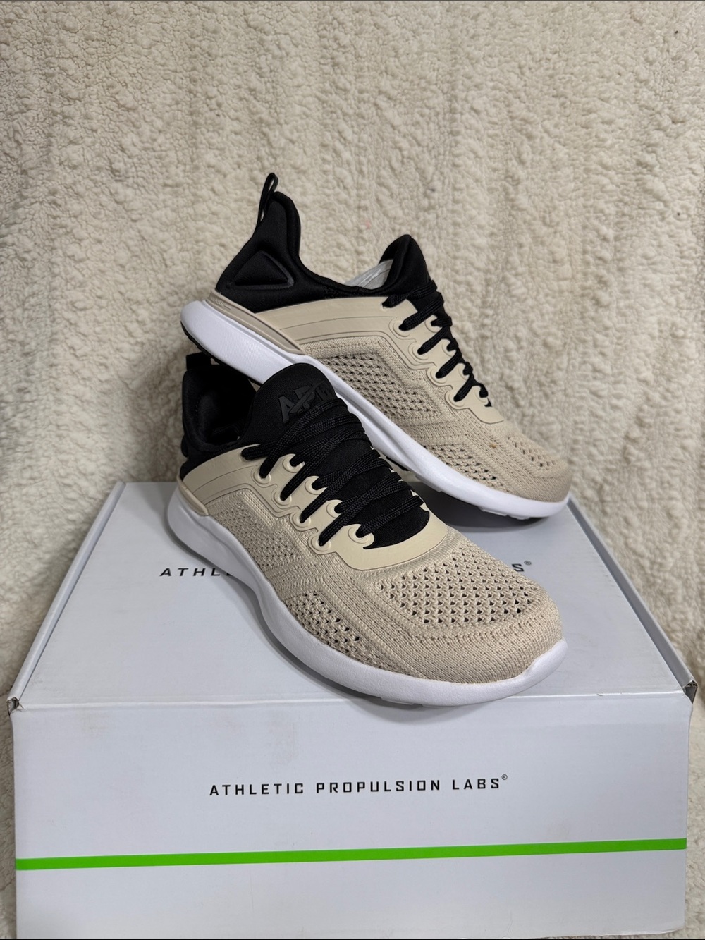 Women’s APL Techloom Tracer - Beach/Black/White